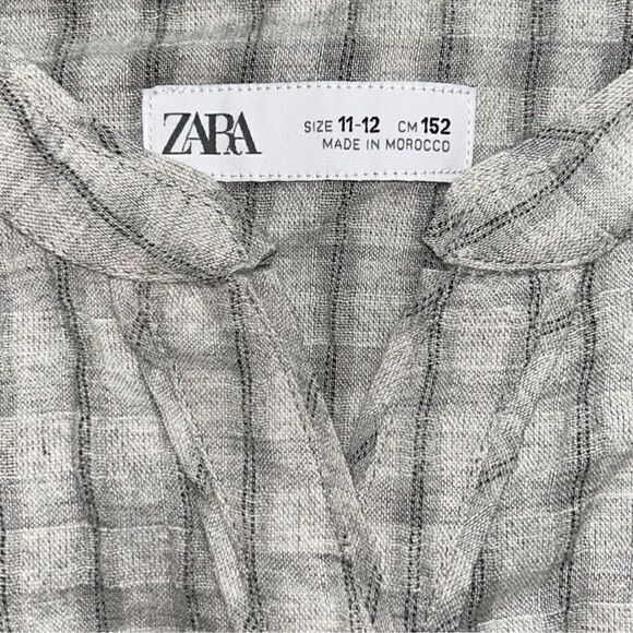 Zara Girls Gray Button Down Shirt(Size 11-12yrs) - Picture 5 of 5